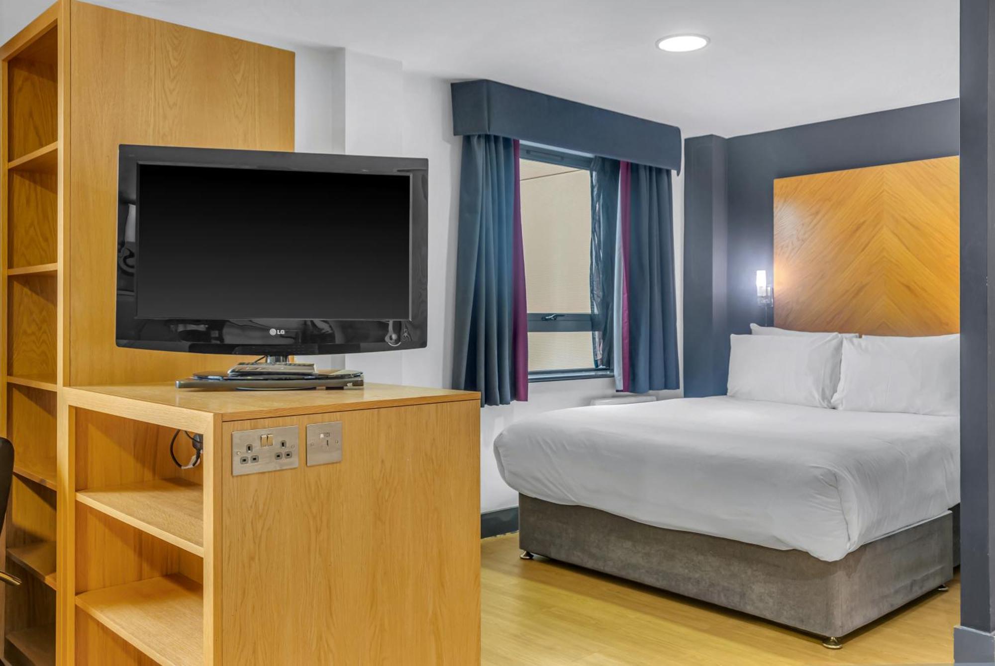 Roomzzz Leeds City West Eksteriør billede