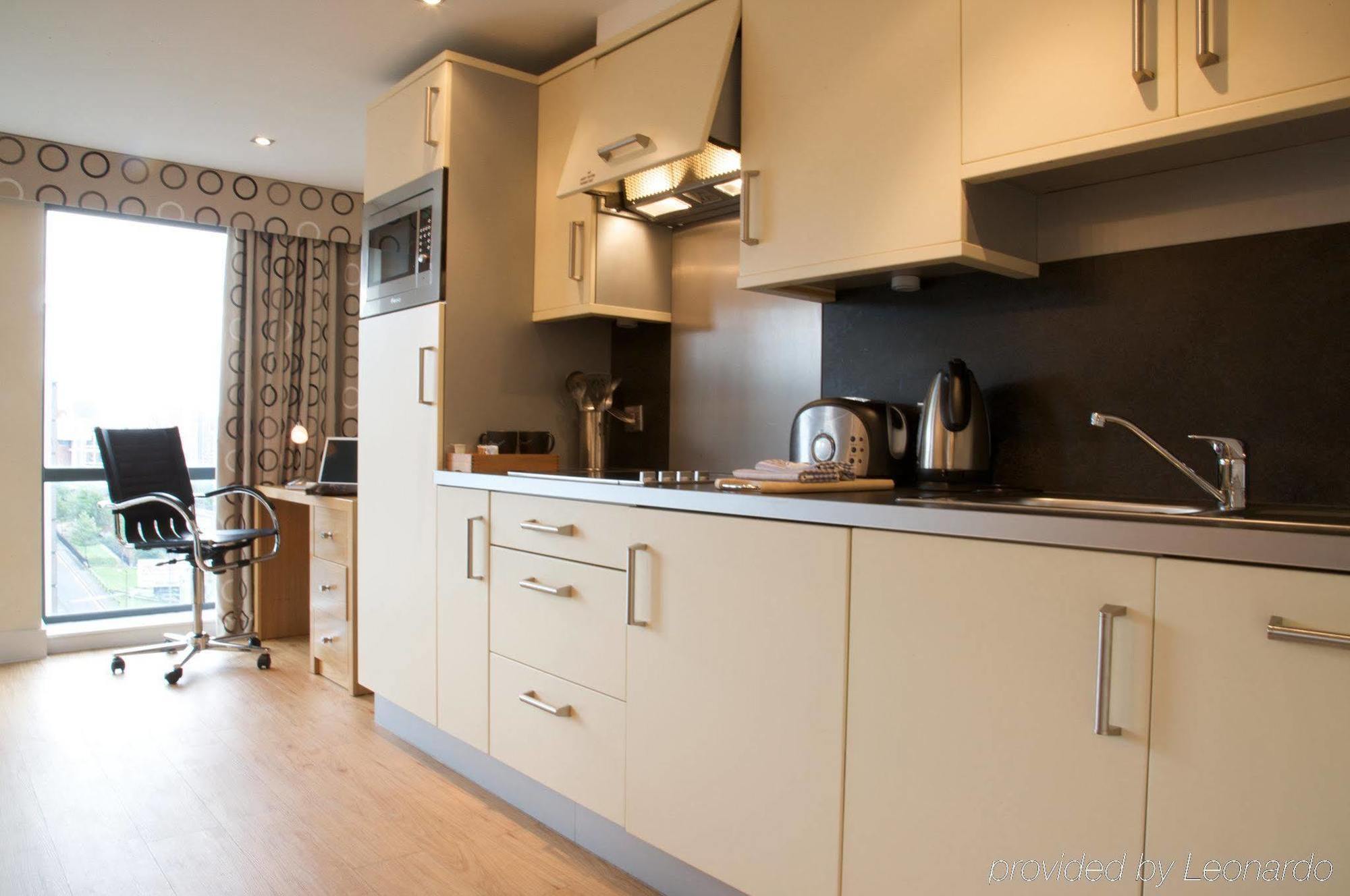 Roomzzz Leeds City West Værelse billede